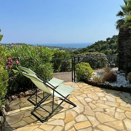 Daire Le Sunset 4 Person Sea View And Pool Roquebrune-sur Argens