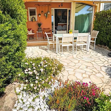 Apartment Le Sunset 4 Person Sea View And Pool
