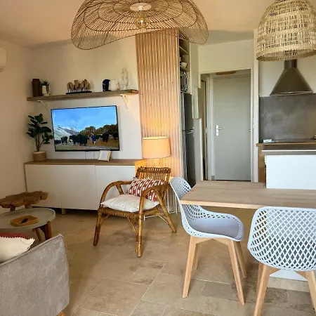 Le Sunset 4 Person Sea View And Pool Apartment Roquebrune-sur-Argens
