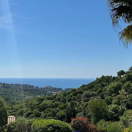 Le Sunset 4 Person Sea View And Pool Roquebrune-sur Argens