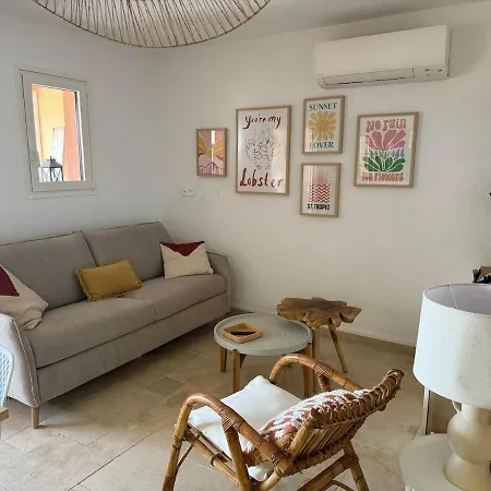 Daire Le Sunset 4 Person Sea View And Pool Roquebrune-sur Argens